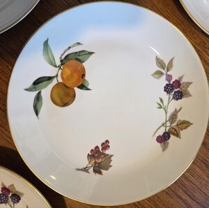 Royal Worcester Evesham Gold 9" Plates - Set Of 2